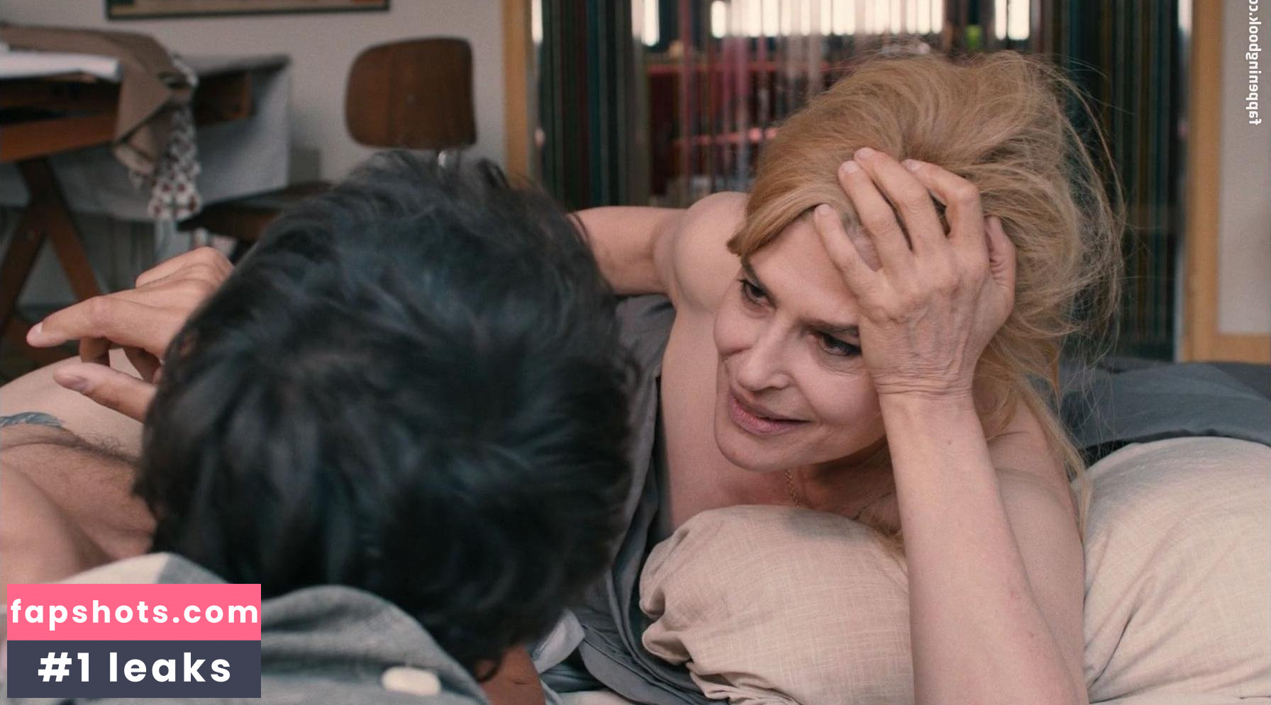 Fanny Ardant gallery photo #18