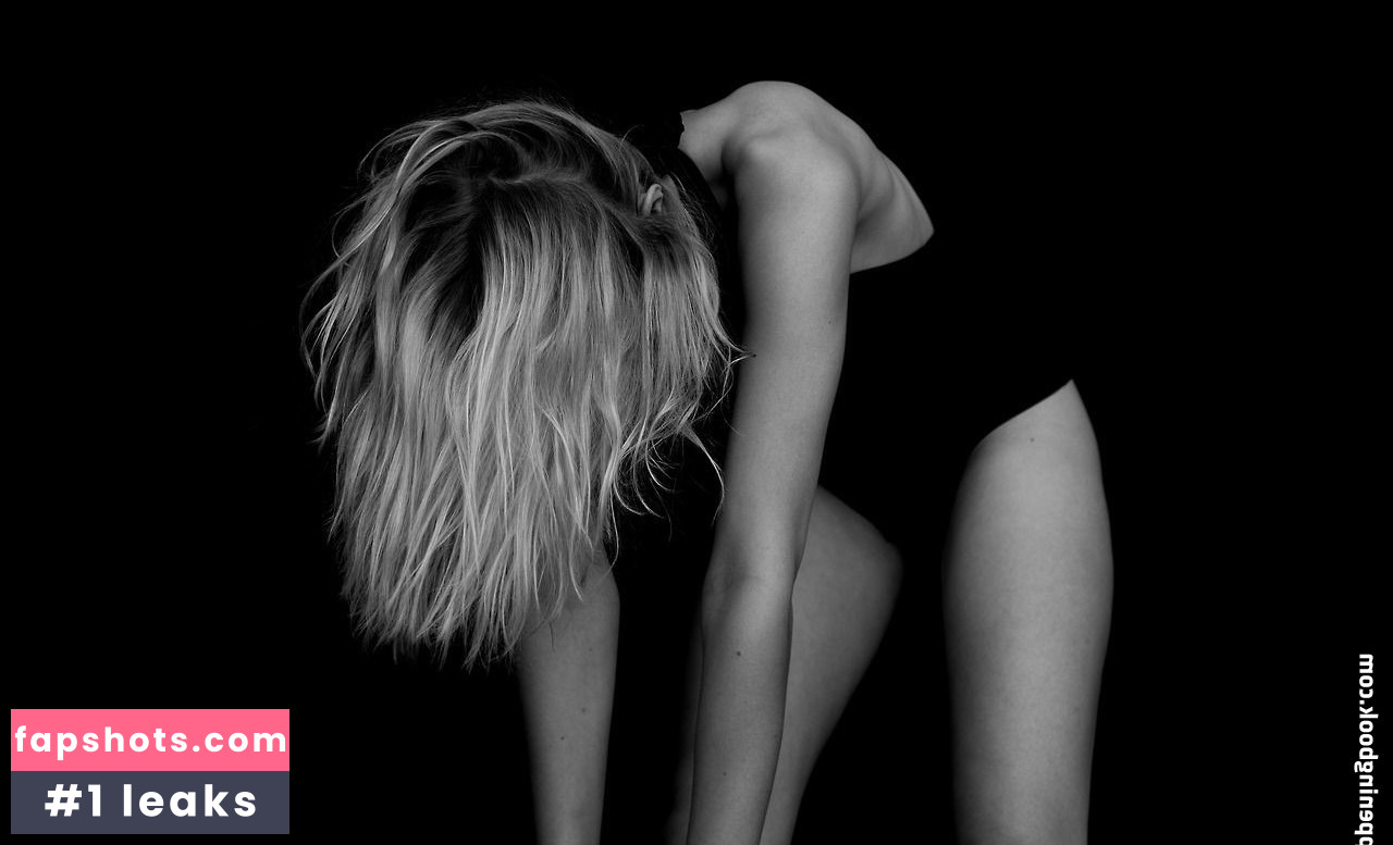 Fanny Francois gallery photo #17