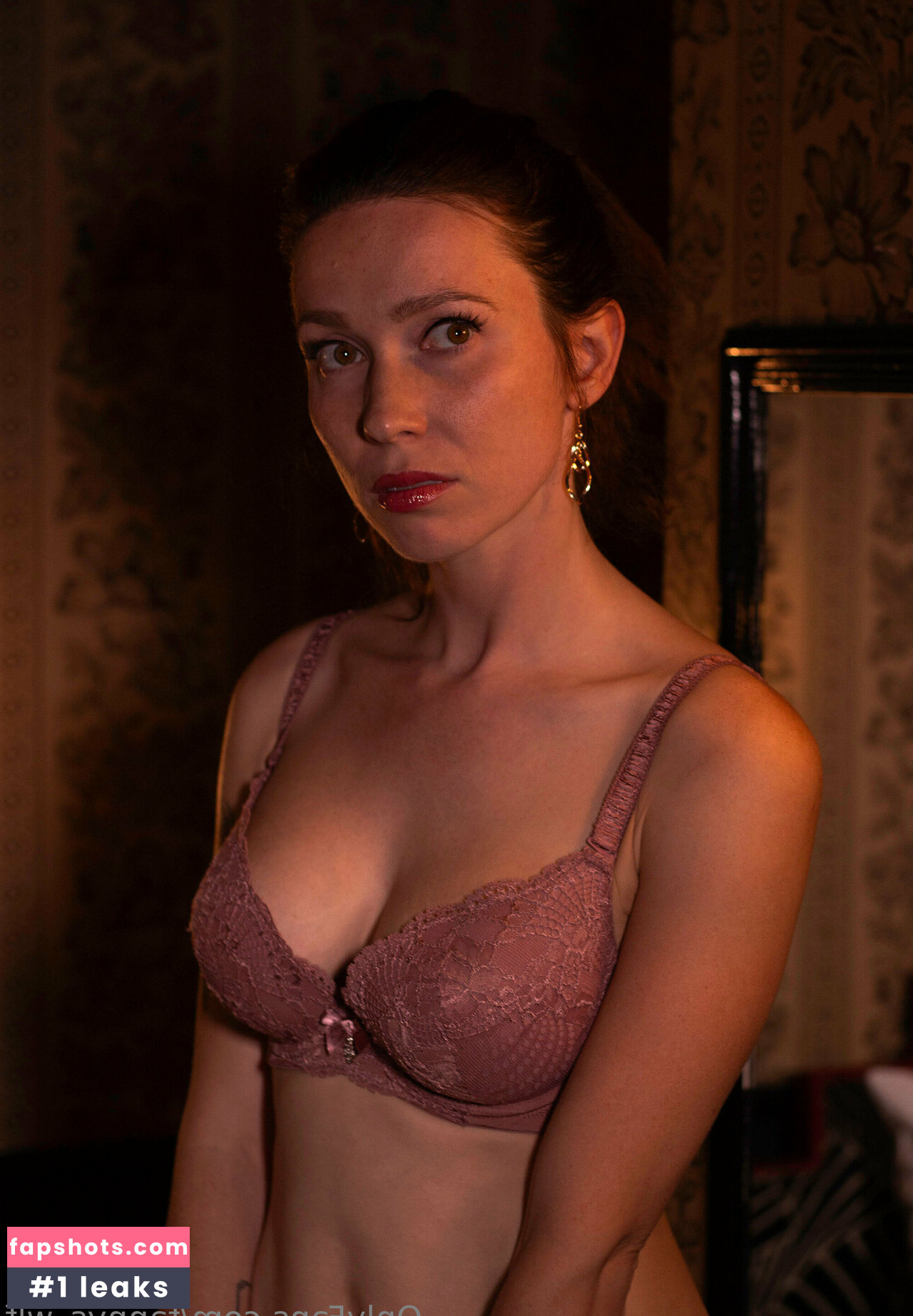 fannys_wlf gallery photo #3