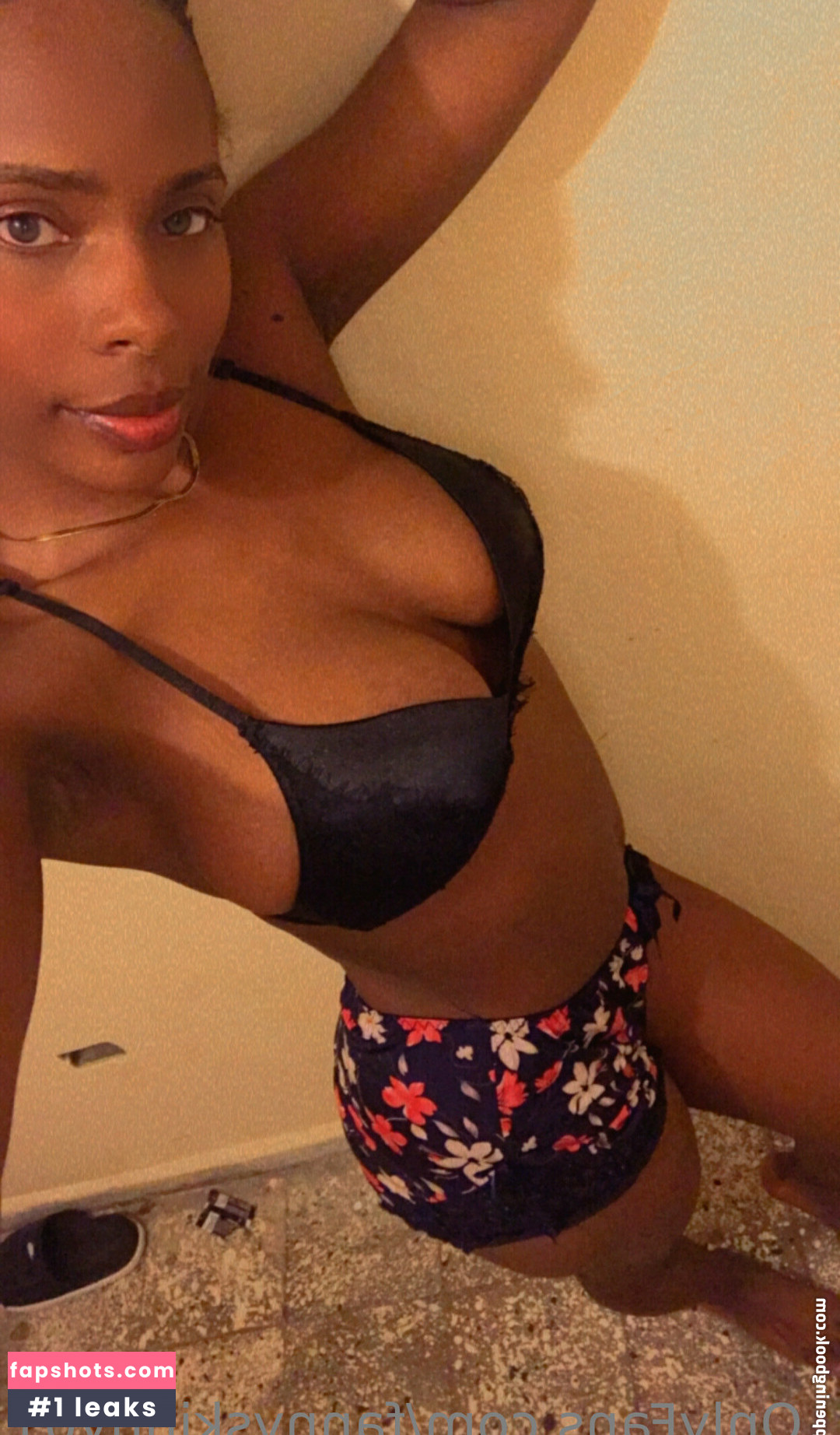 fannyskinny01 gallery photo #2