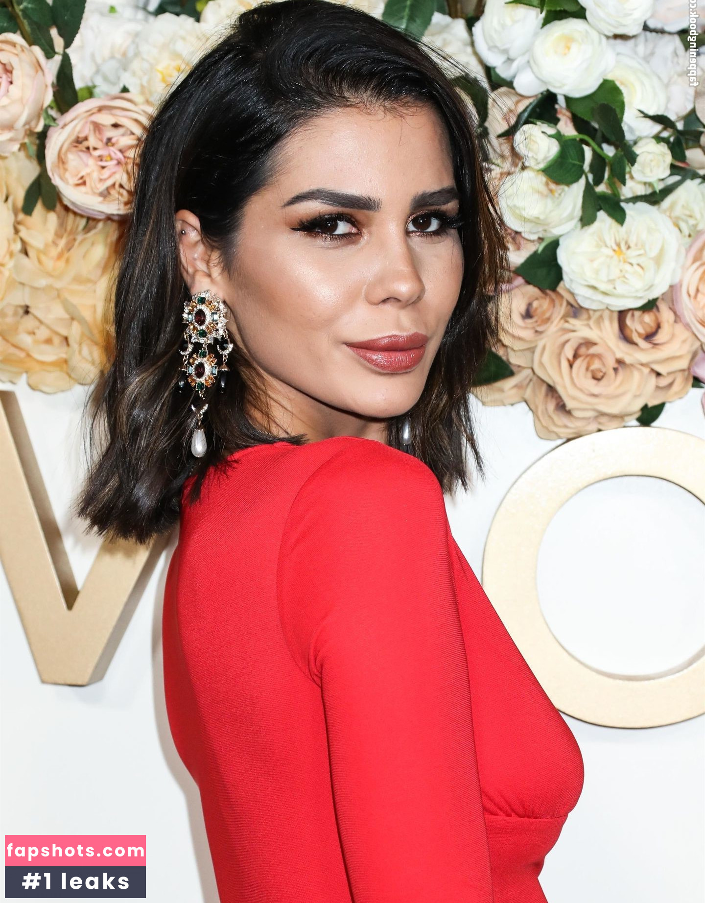 Farah Aziz Nude Leaks OnlyFans Photos #12 - LeakJerk