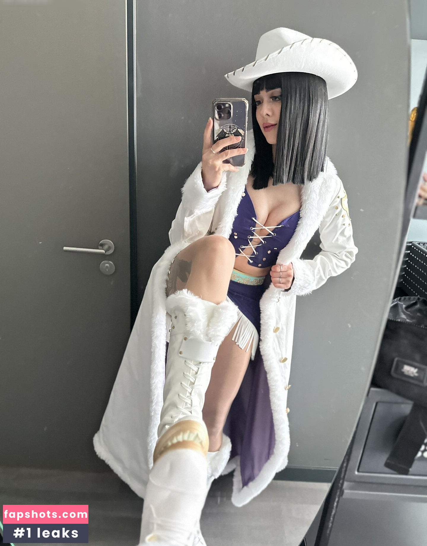 Farbenfuchs gallery photo #33