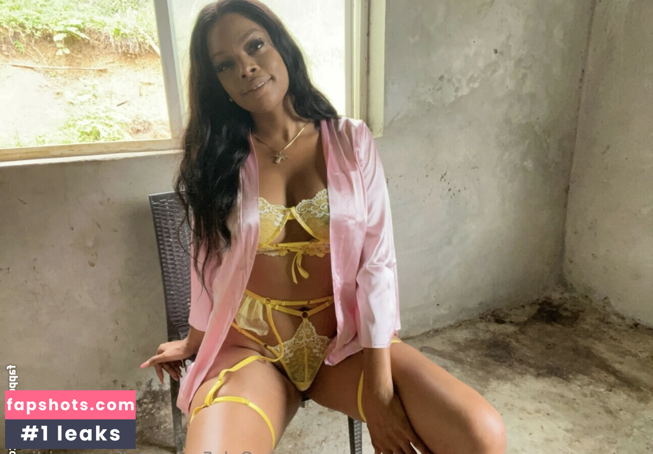 Farmer Girl Jess gallery photo #25