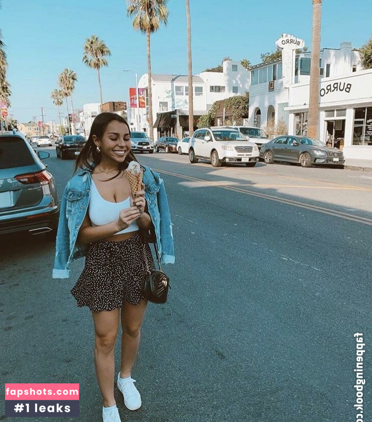 Faryn Corey gallery photo #29