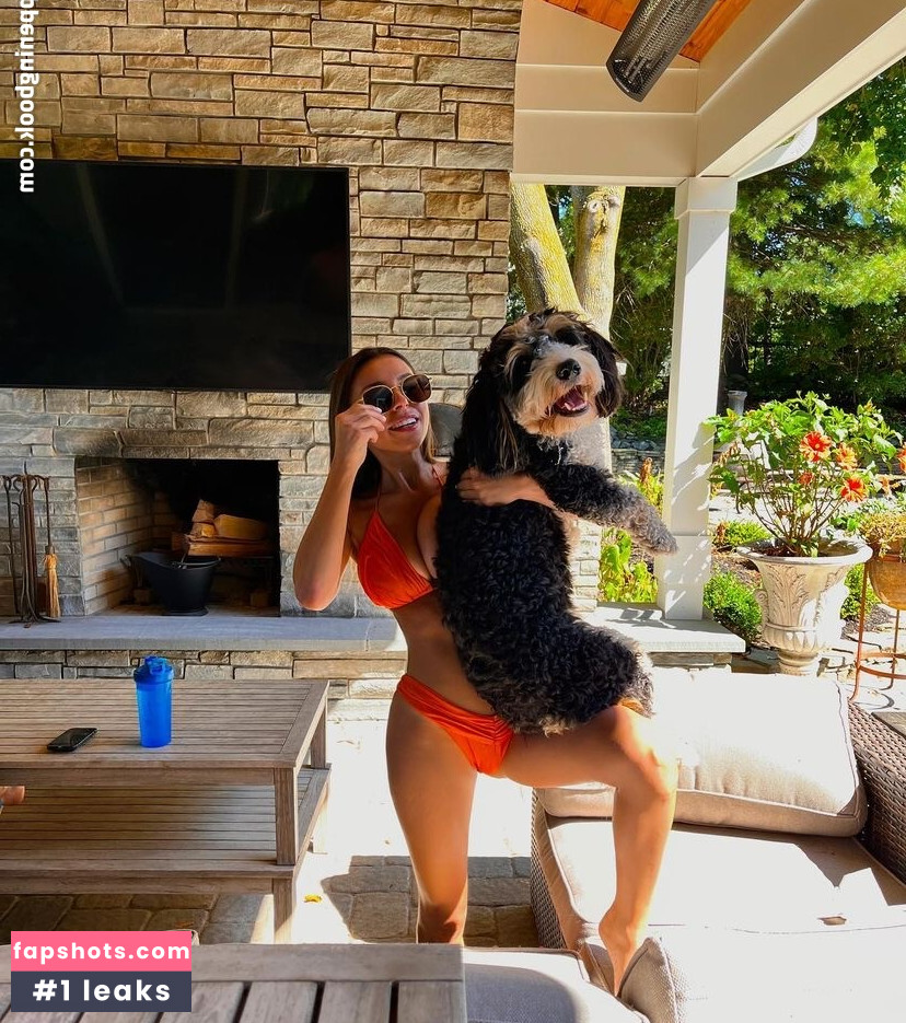 Faryn Corey gallery photo #56