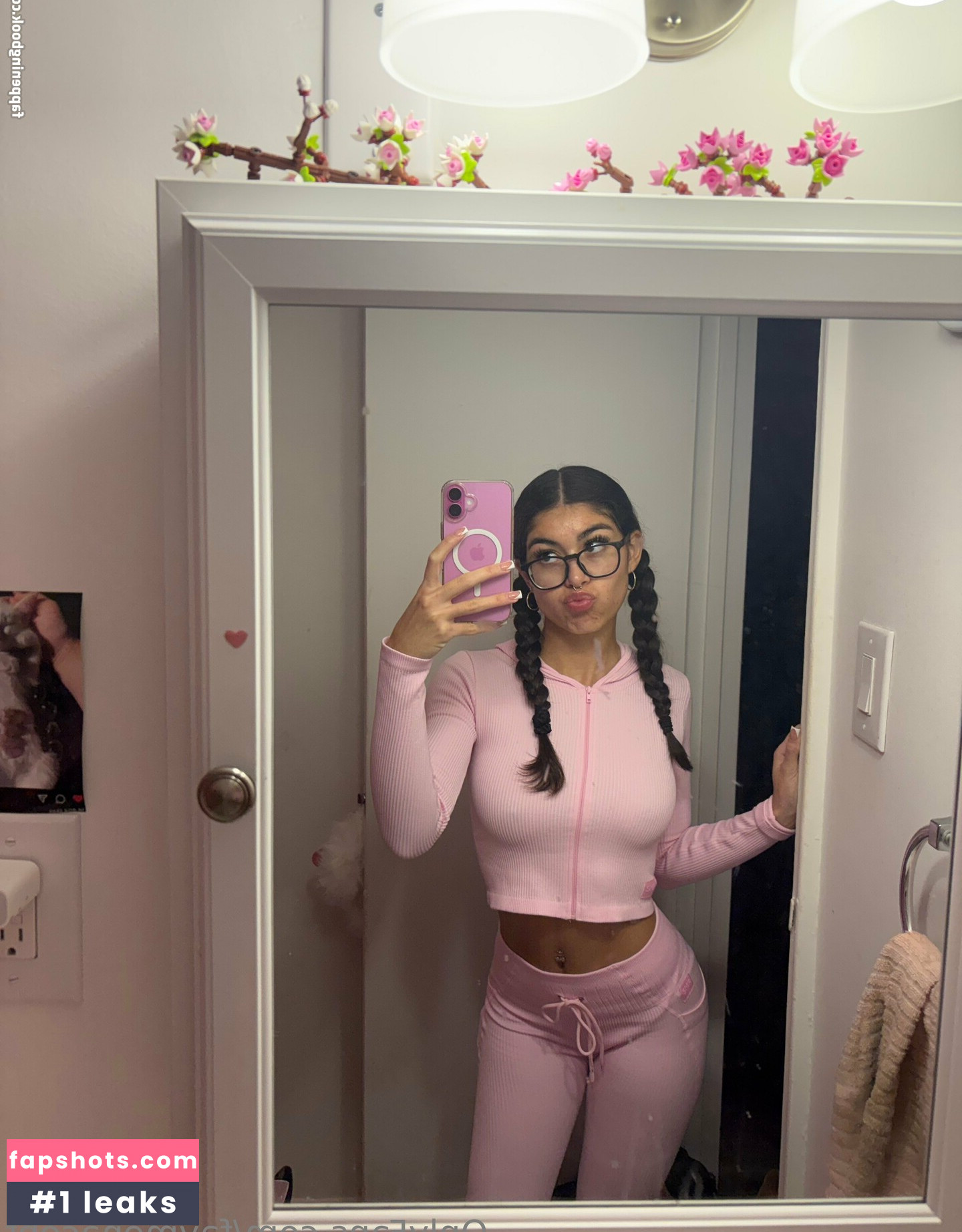 favmenacebt Filtración Desnuda OnlyFans Foto #25 - Fapshots