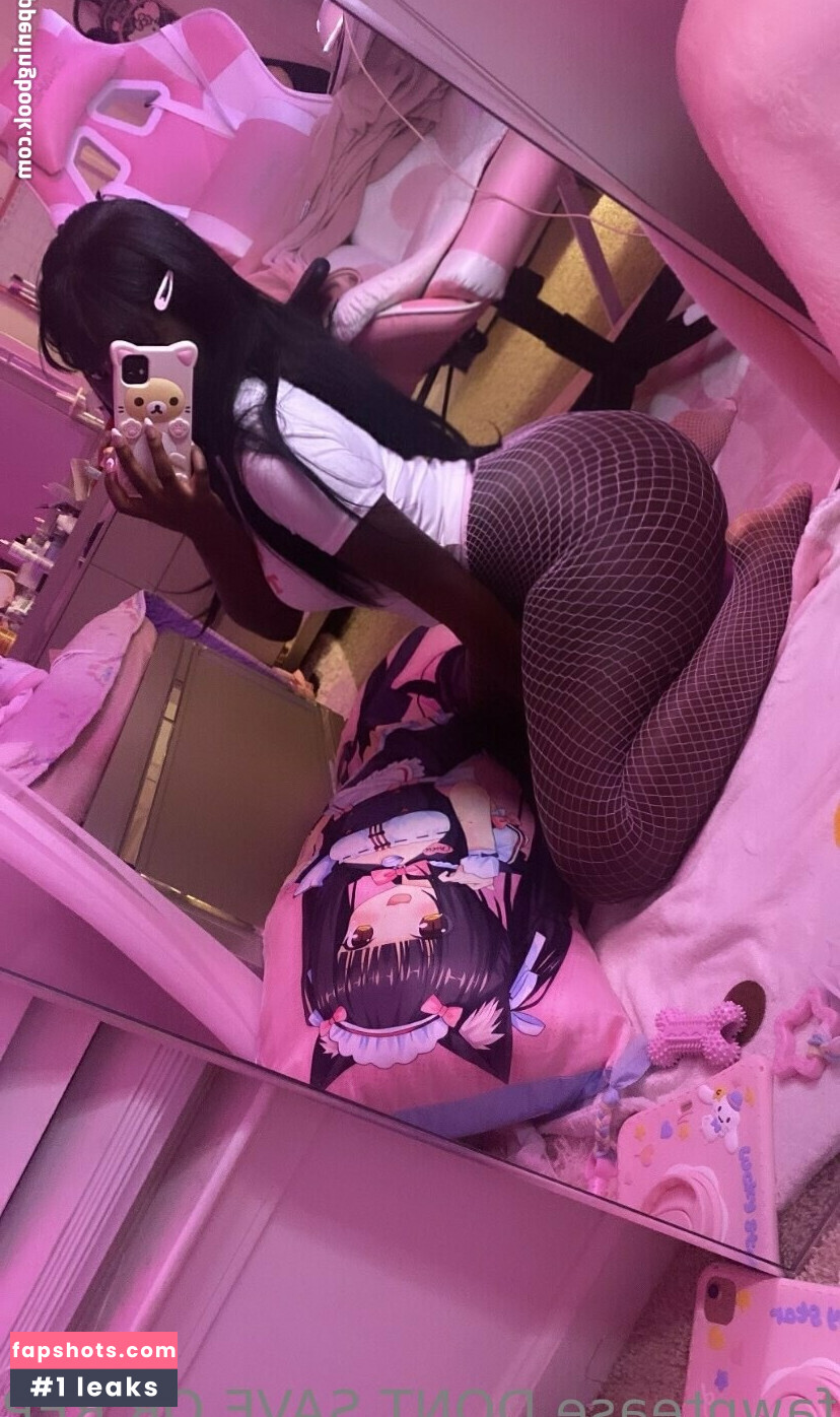 Fawntease gallery photo #10