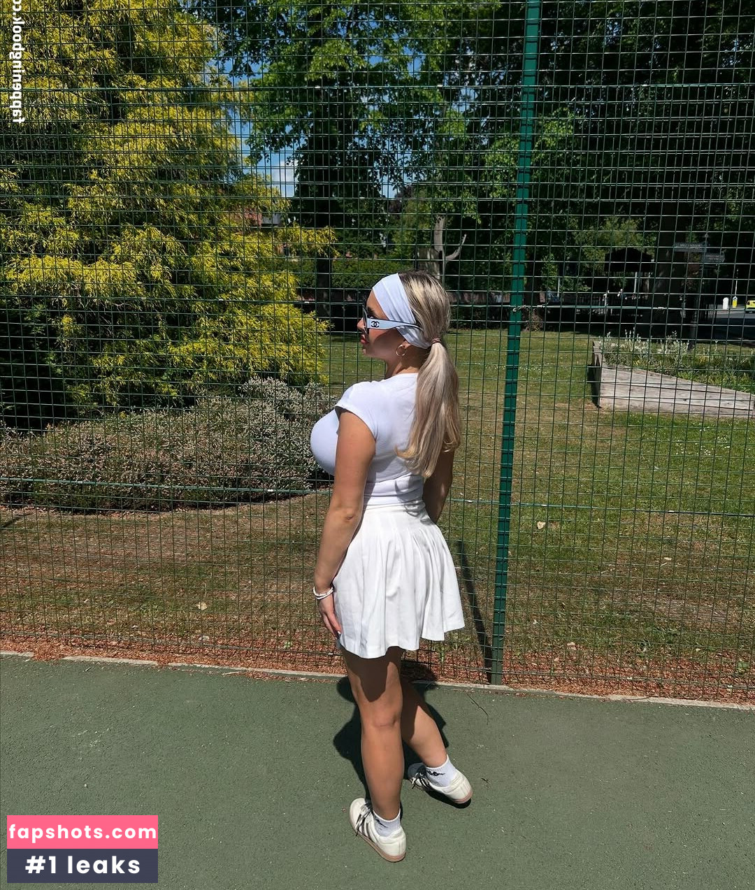 Faye Hanson Nude Leaks OnlyFans Photos #2 - LeakJerk