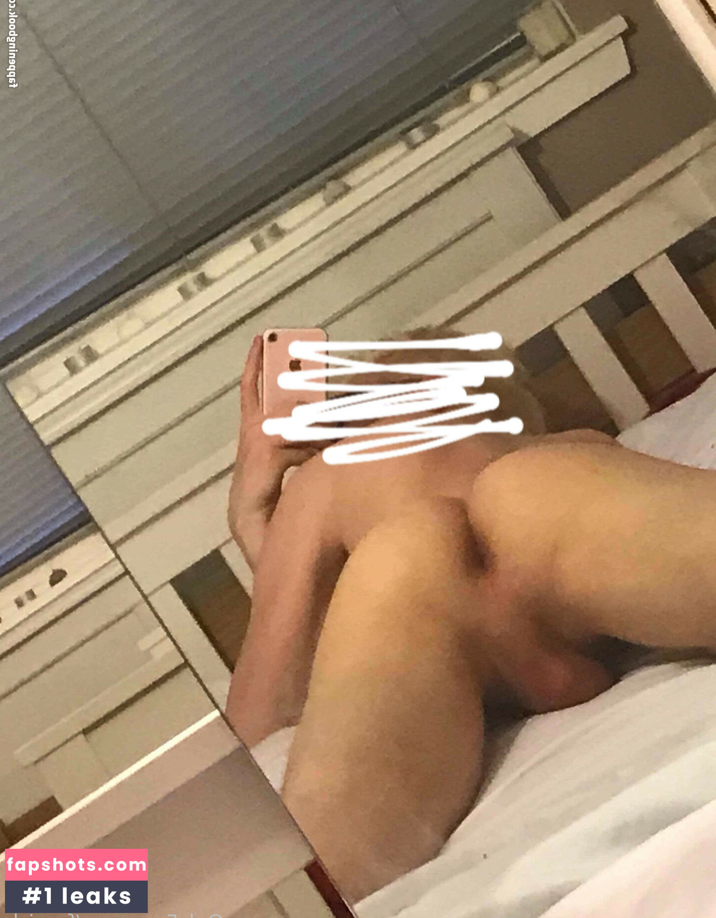 Faye Mikah gallery photo #17