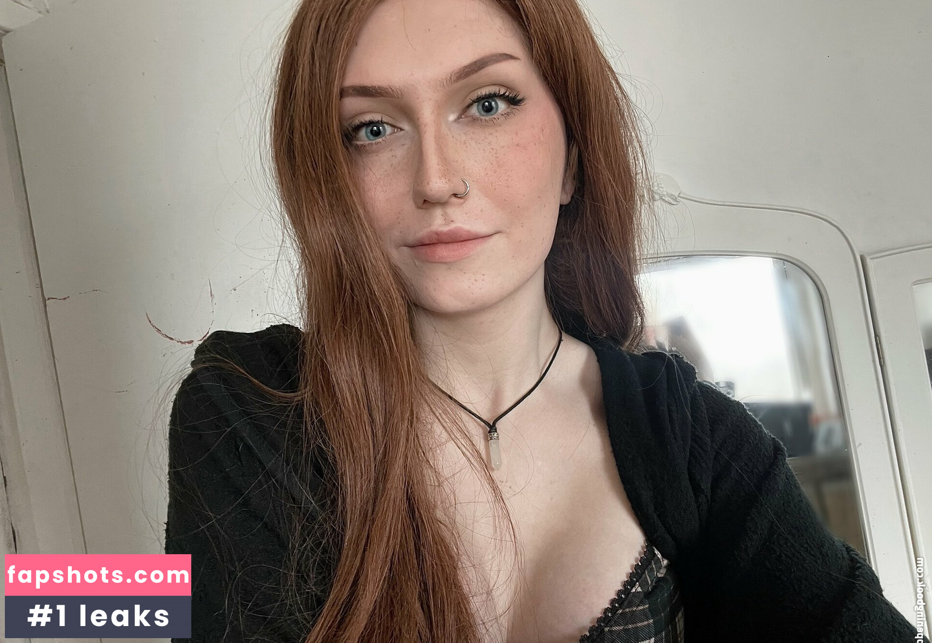 Faye Mikah gallery photo #21