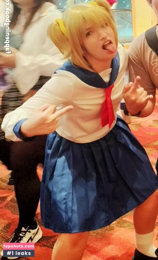 Faye Tan gallery photo #12