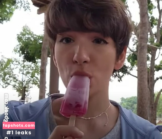 Faye Tan gallery photo #14