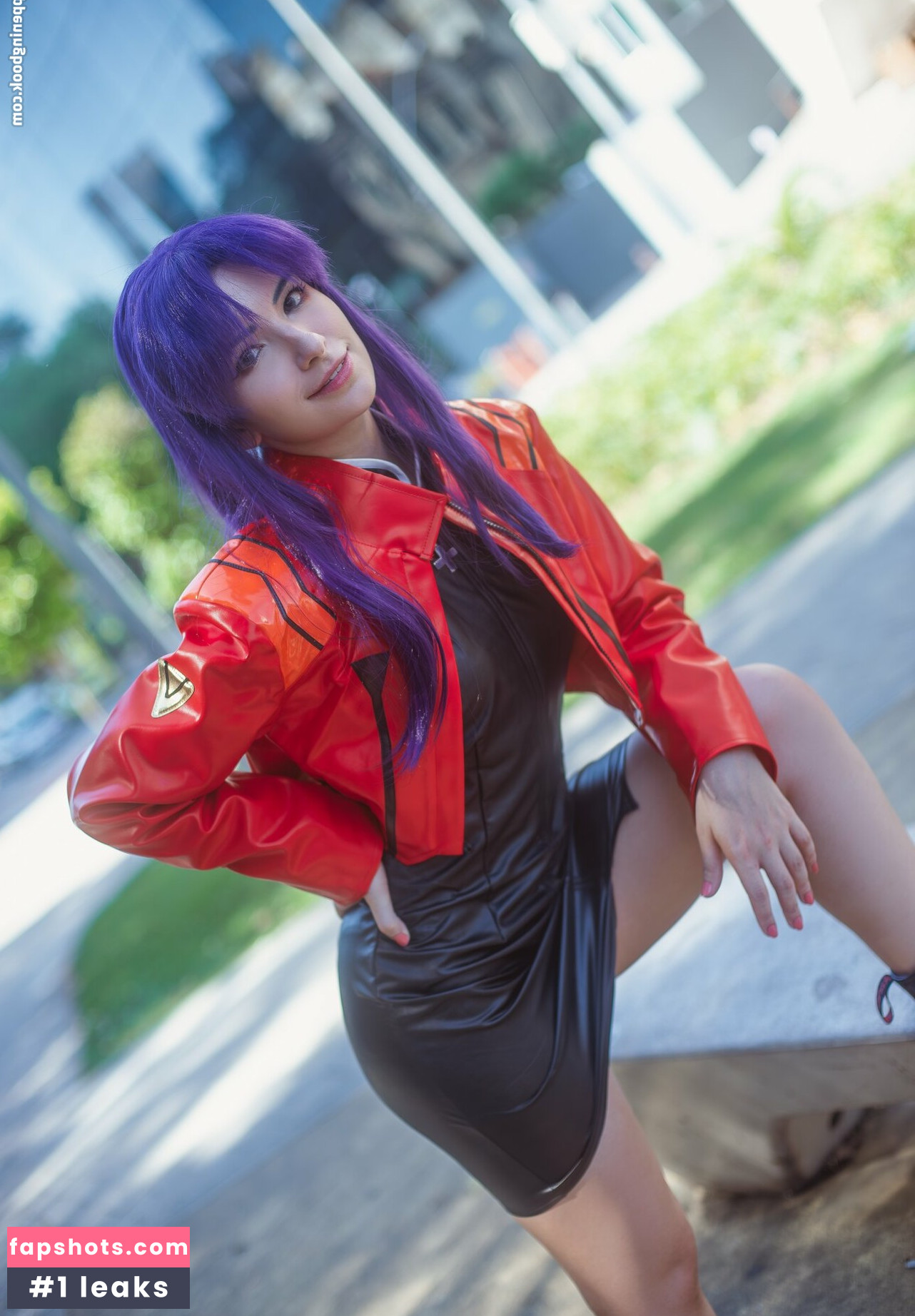 Faye Tan gallery photo #23