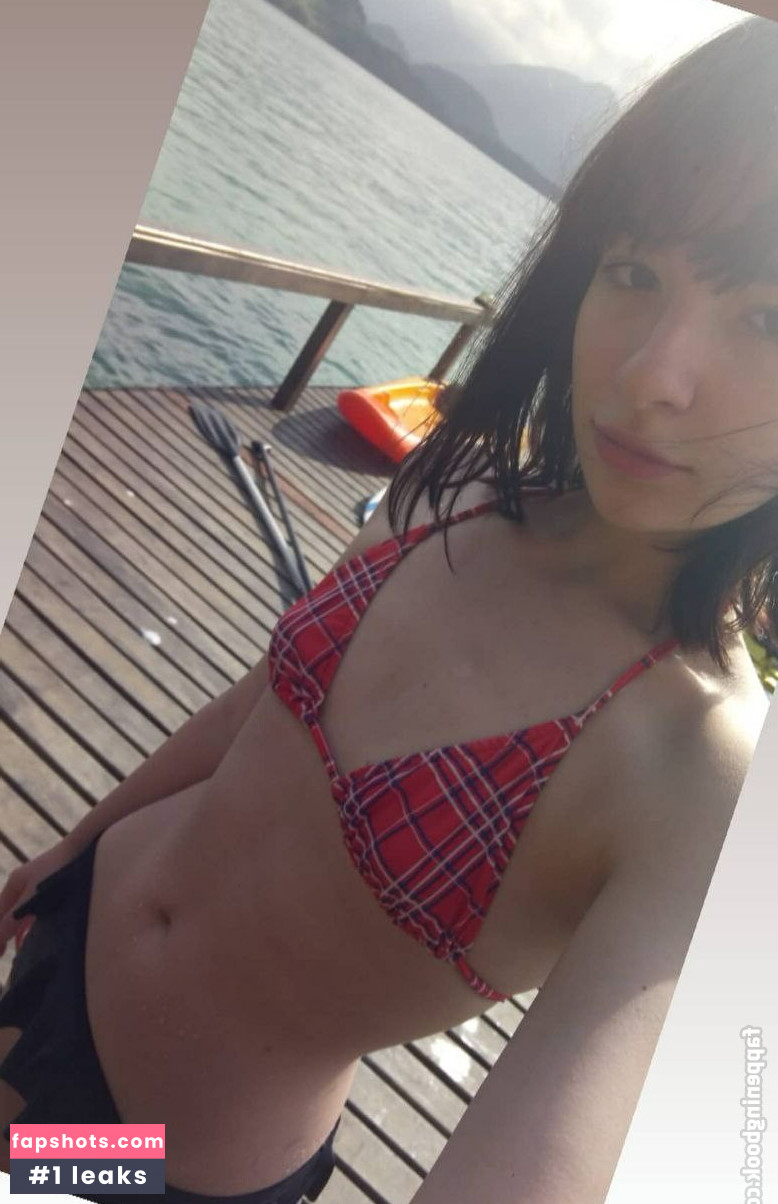 Faye Tan gallery photo #4