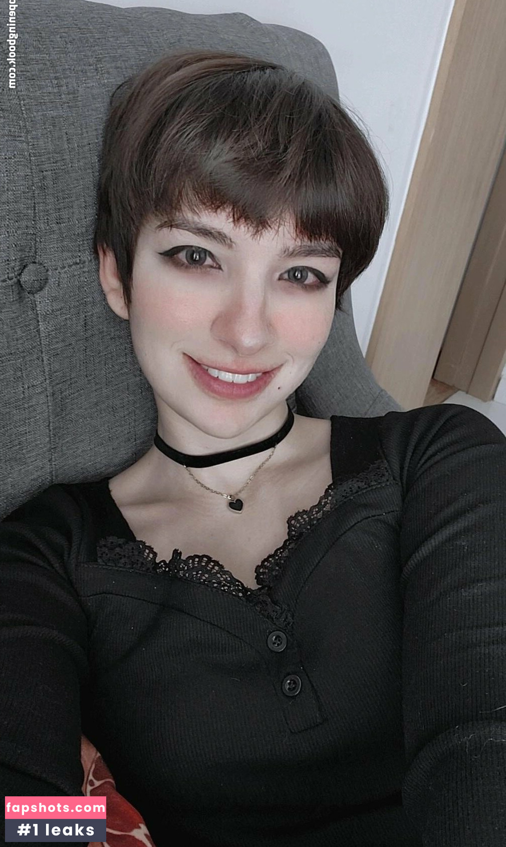 Faye Tan gallery photo #36