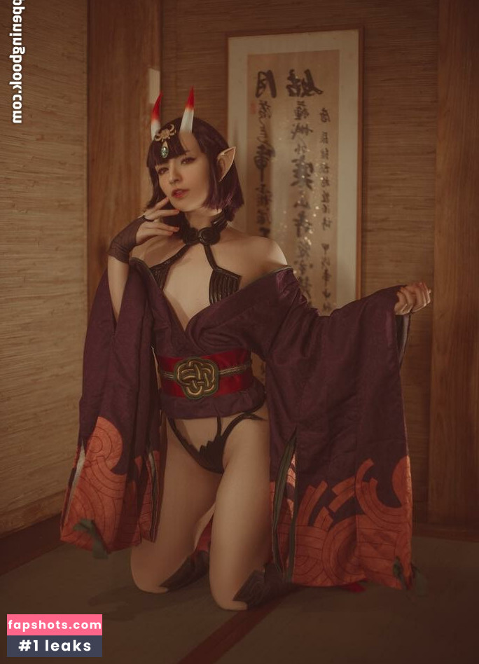 Faye Tan gallery photo #38