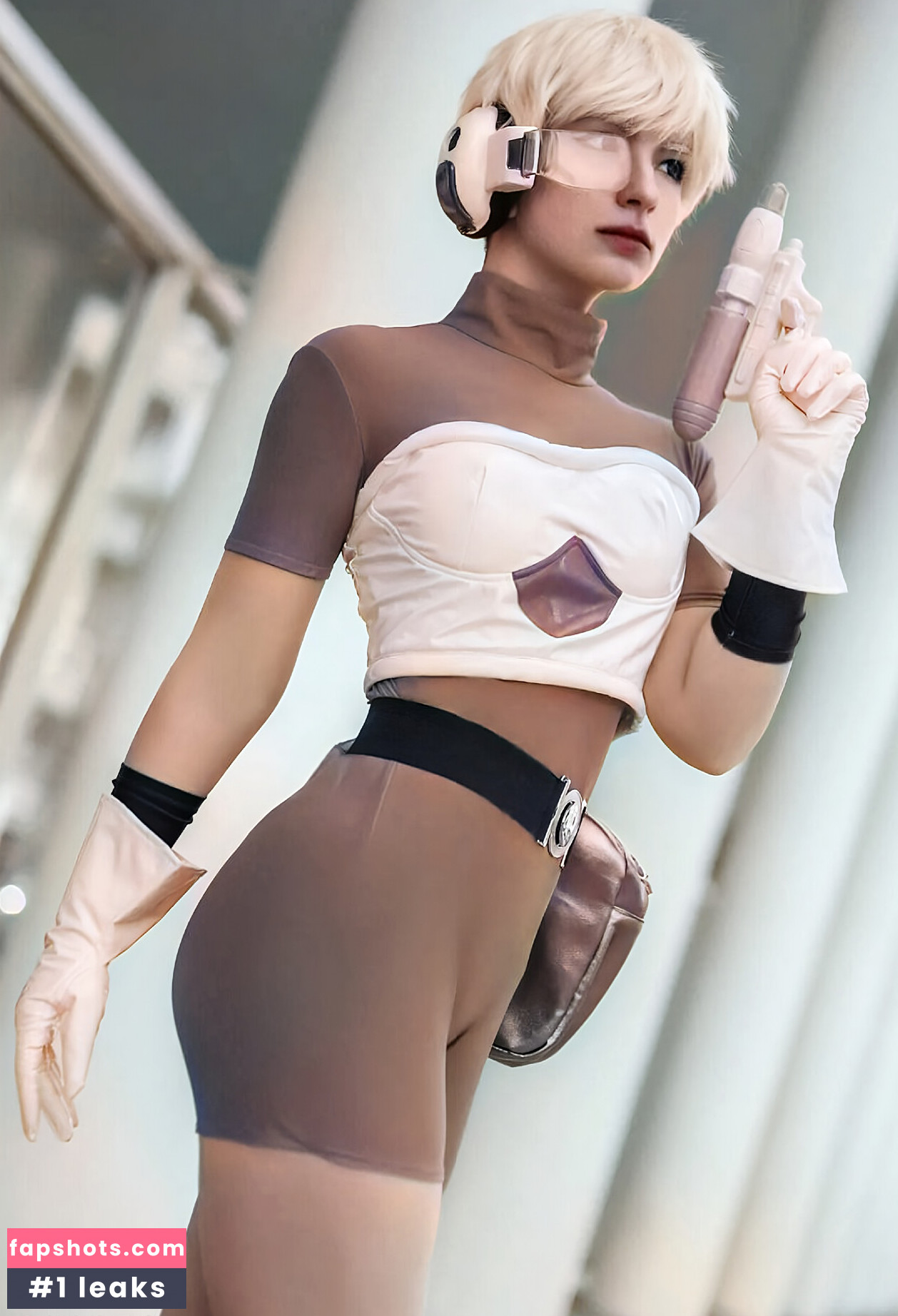 Faye Tan gallery photo #54