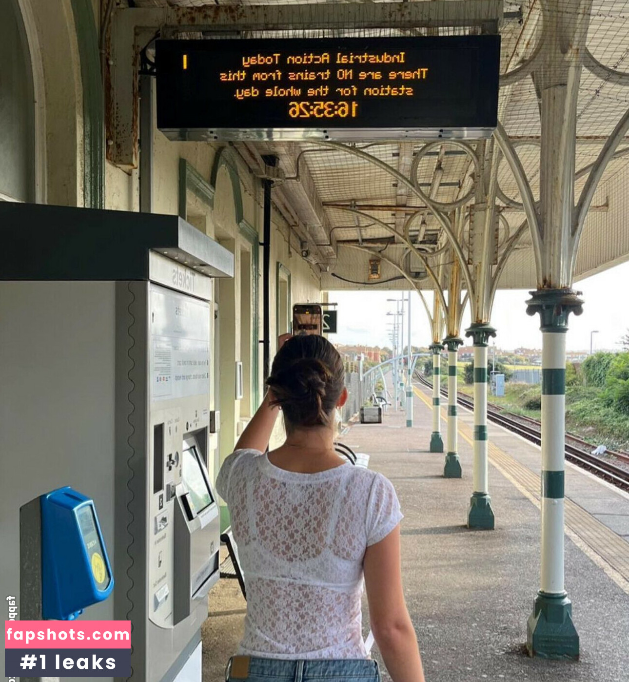 fayegreenwoody gallery photo #4