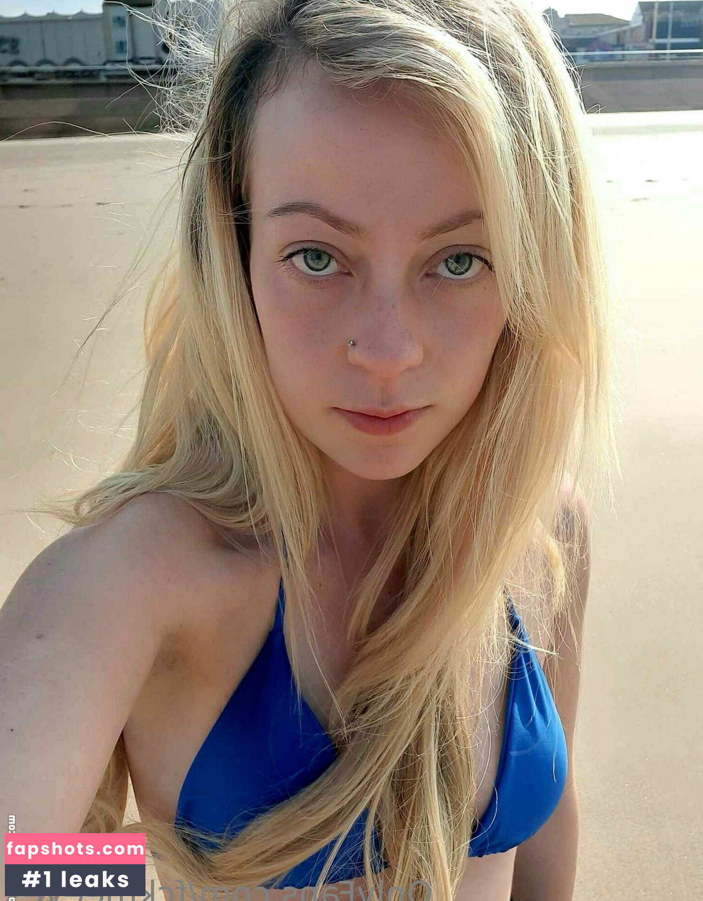 fckmeeyes gallery photo #4