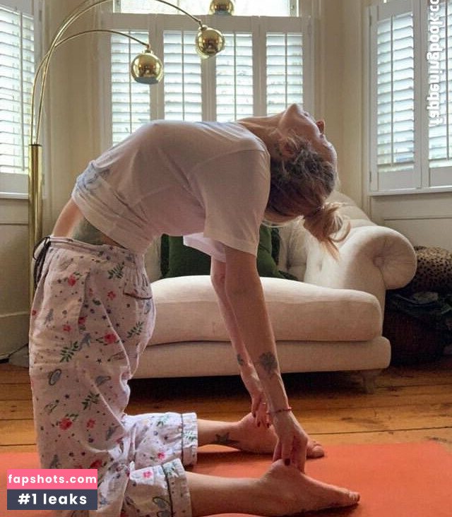 Fearne Cotton gallery photo #39