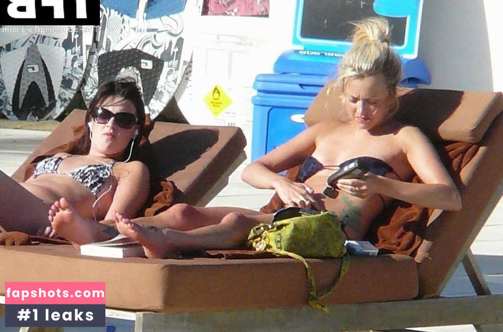 Fearne Cotton gallery photo #54