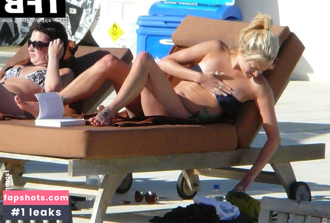 Fearne Cotton gallery photo #56