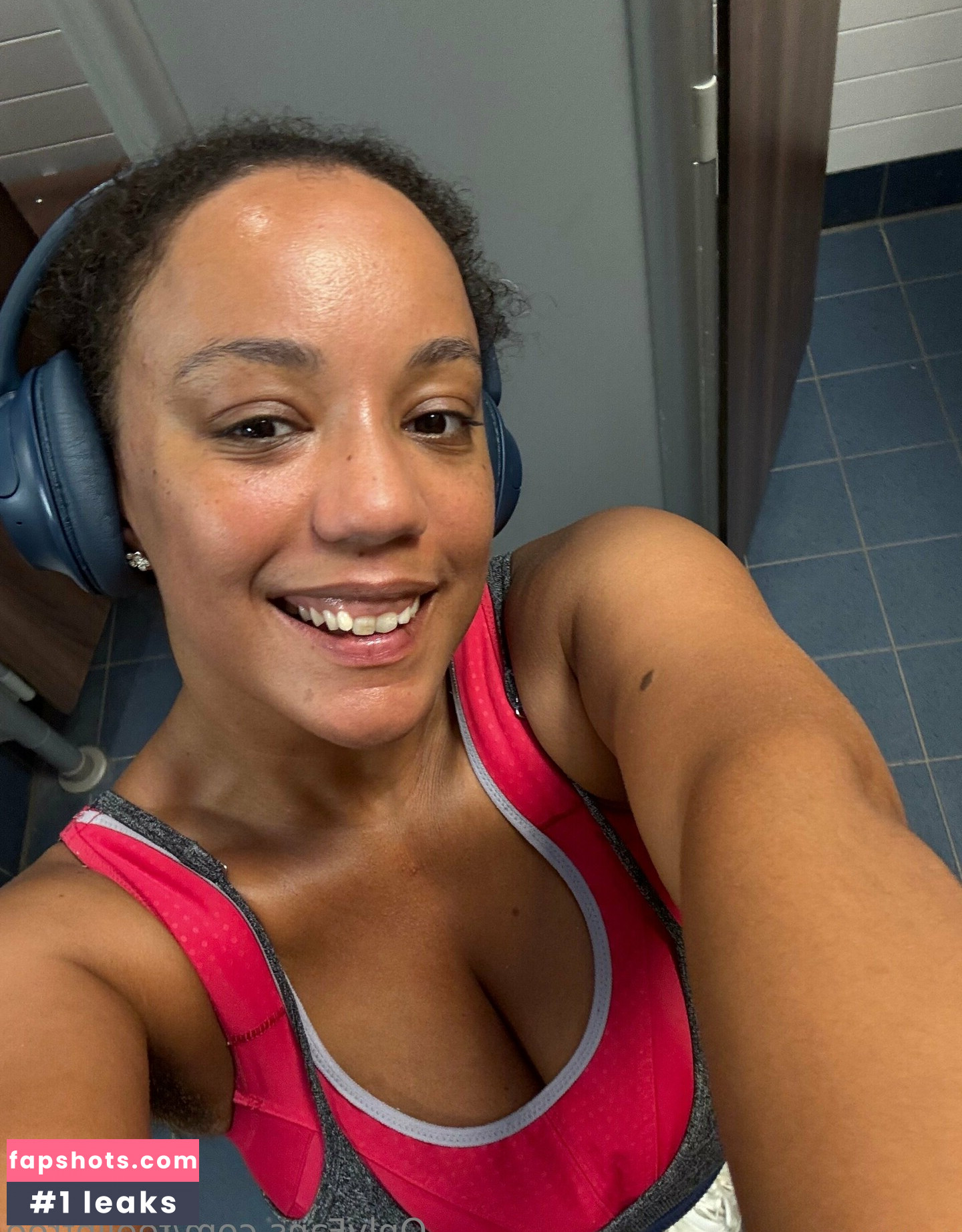 feelinfree gallery photo #2