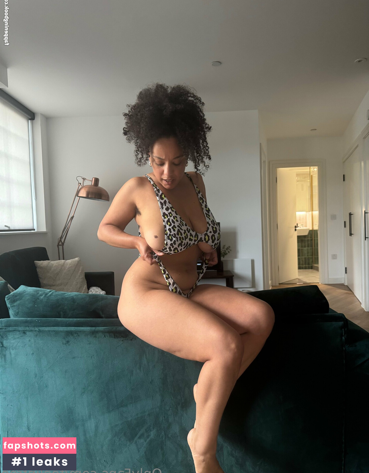 feelinfree gallery photo #12