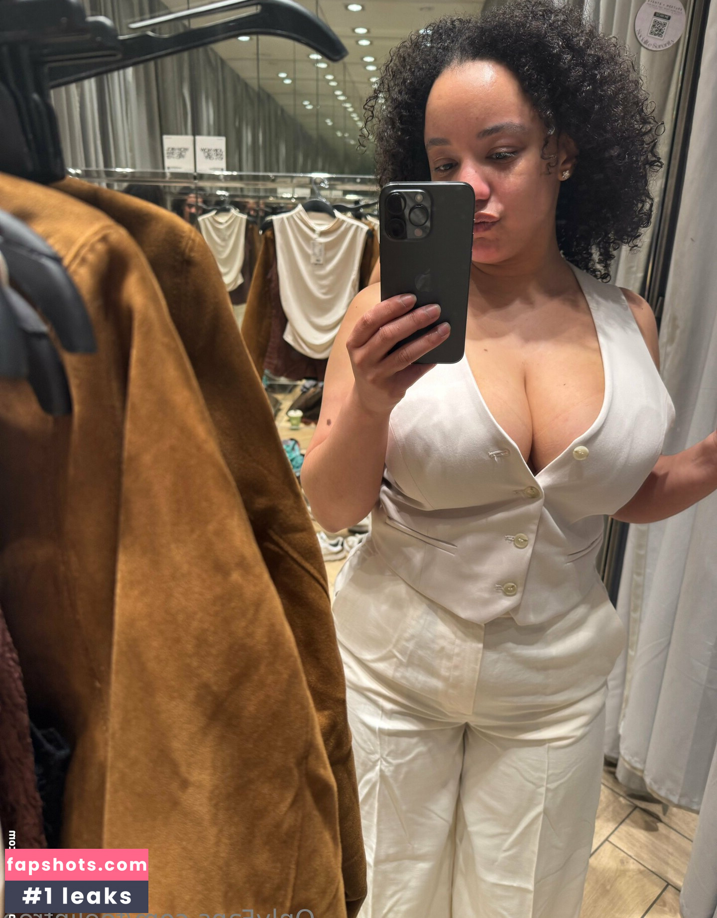 feelinfree gallery photo #17