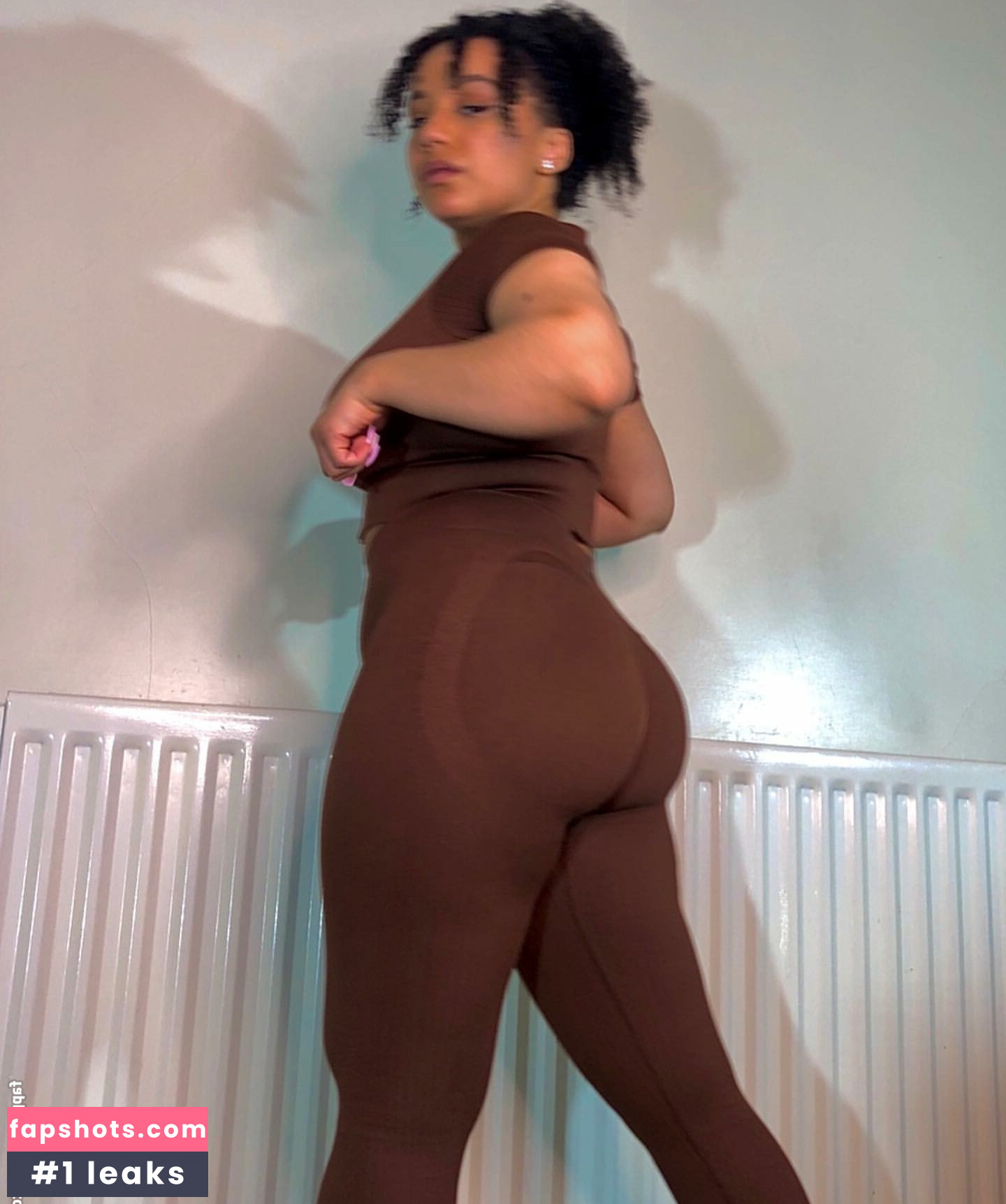 feelinfree gallery photo #45