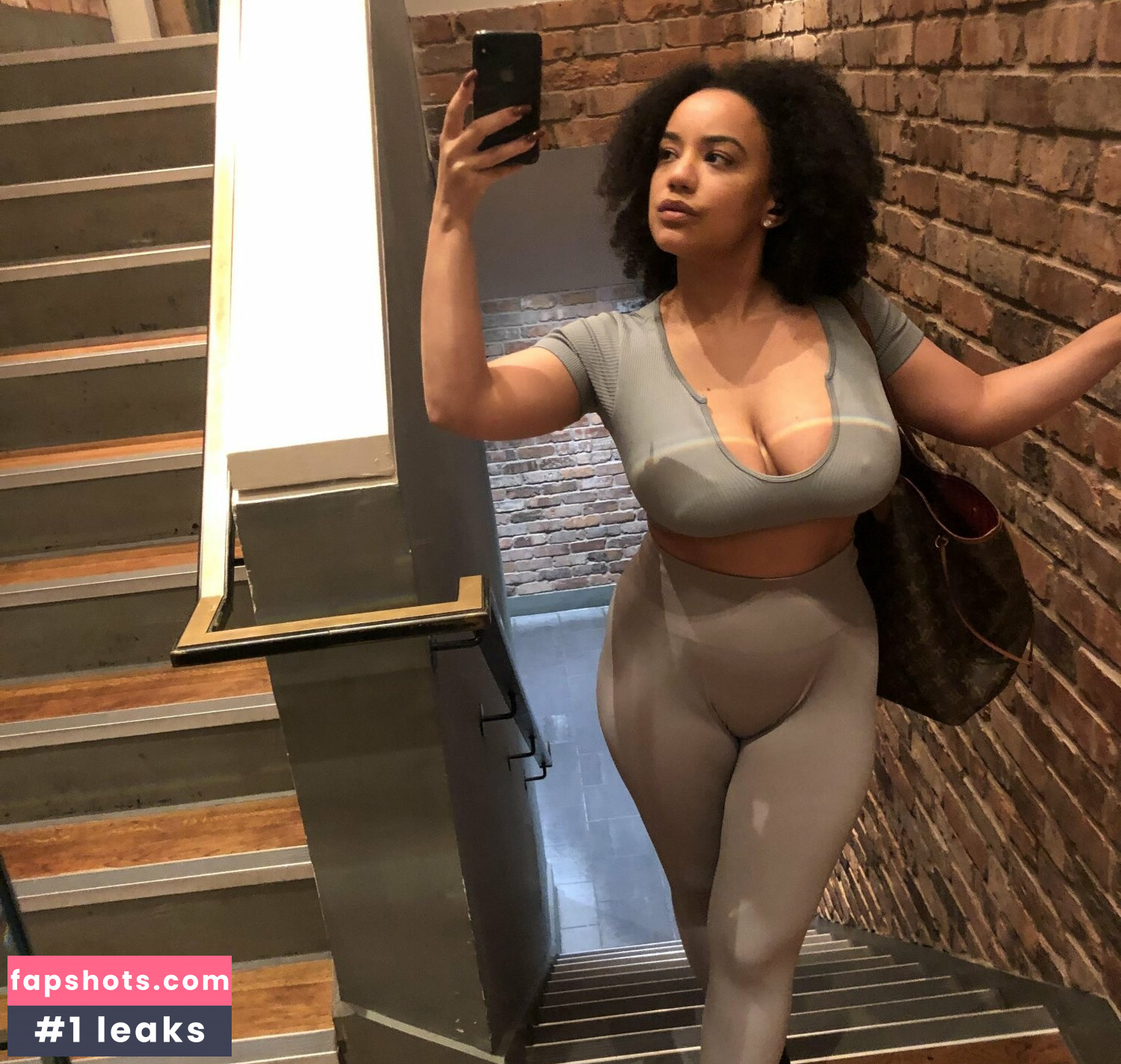 feelinfree gallery photo #55