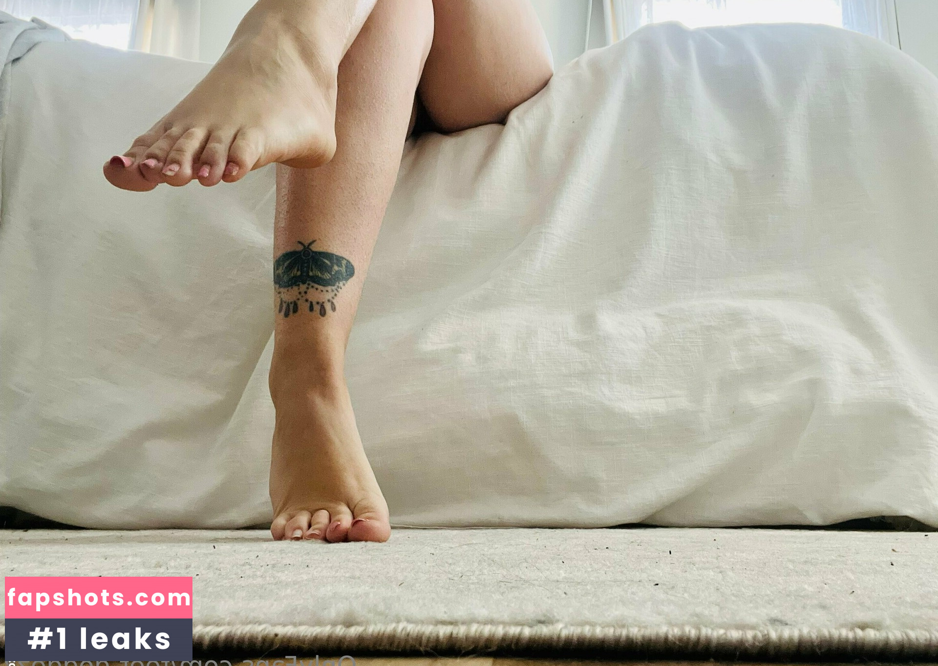 feet-goddezz gallery photo #15