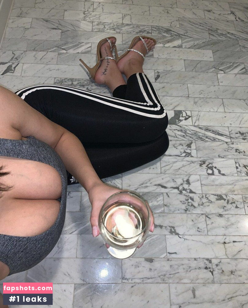 FeetBySvett gallery photo #4