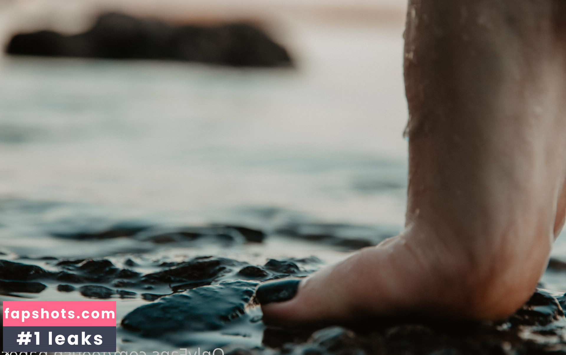 feetish.babes nude babe gallery