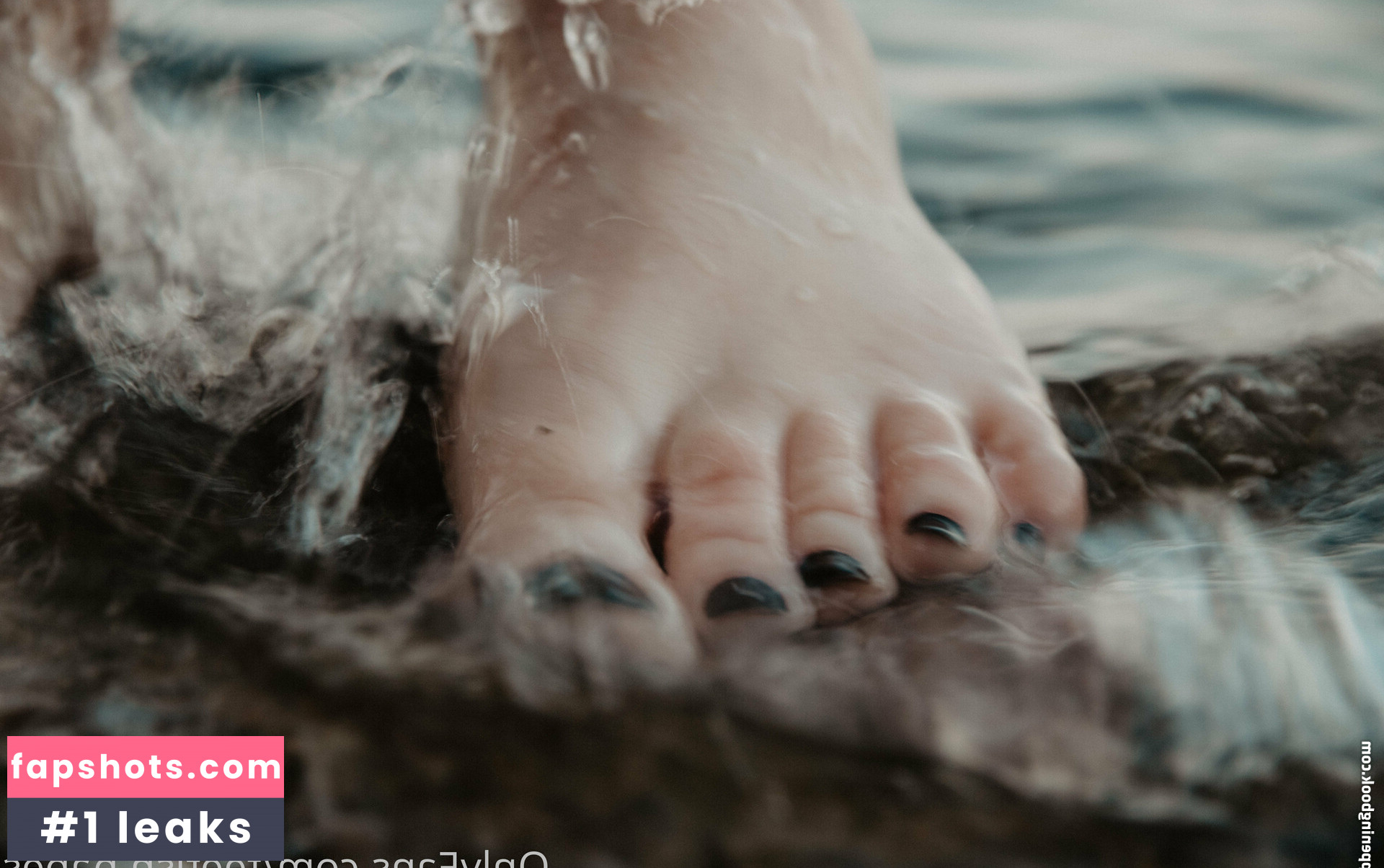 feetish.babes gallery photo #18