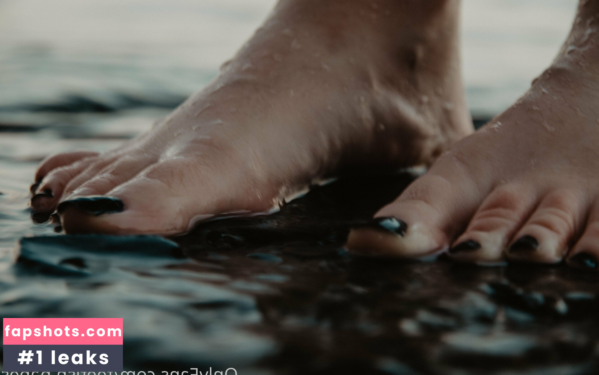 feetish.babes gallery photo #25