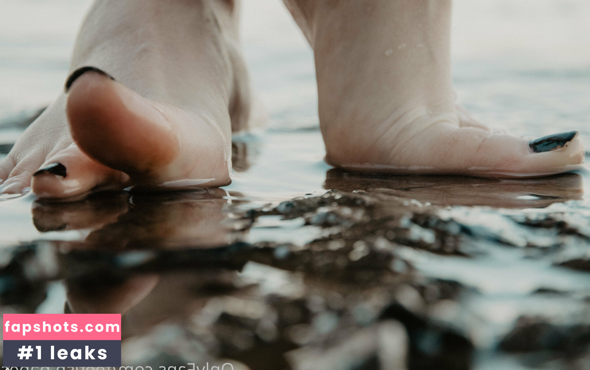 feetish.babes gallery photo #5