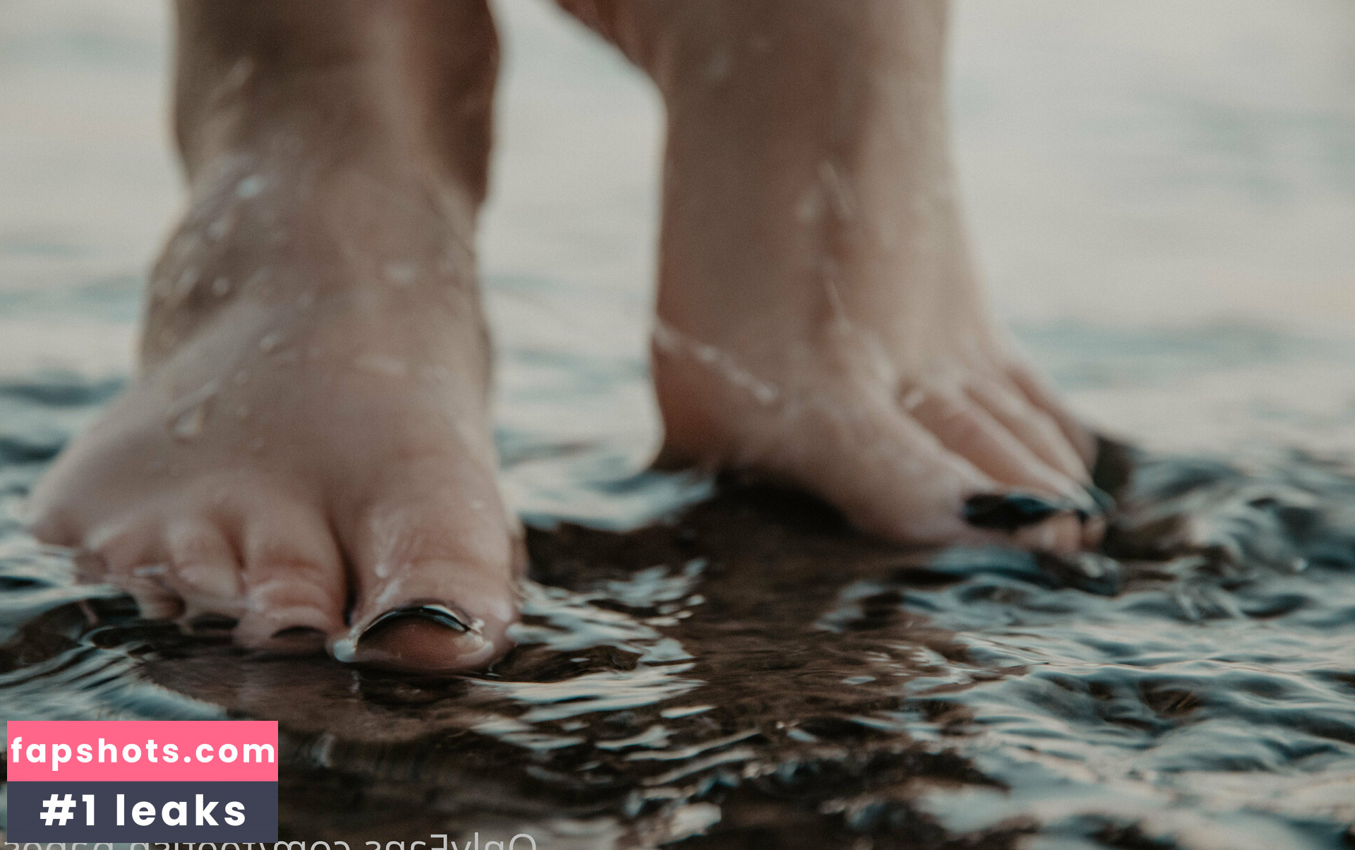 feetish.babes gallery photo #6