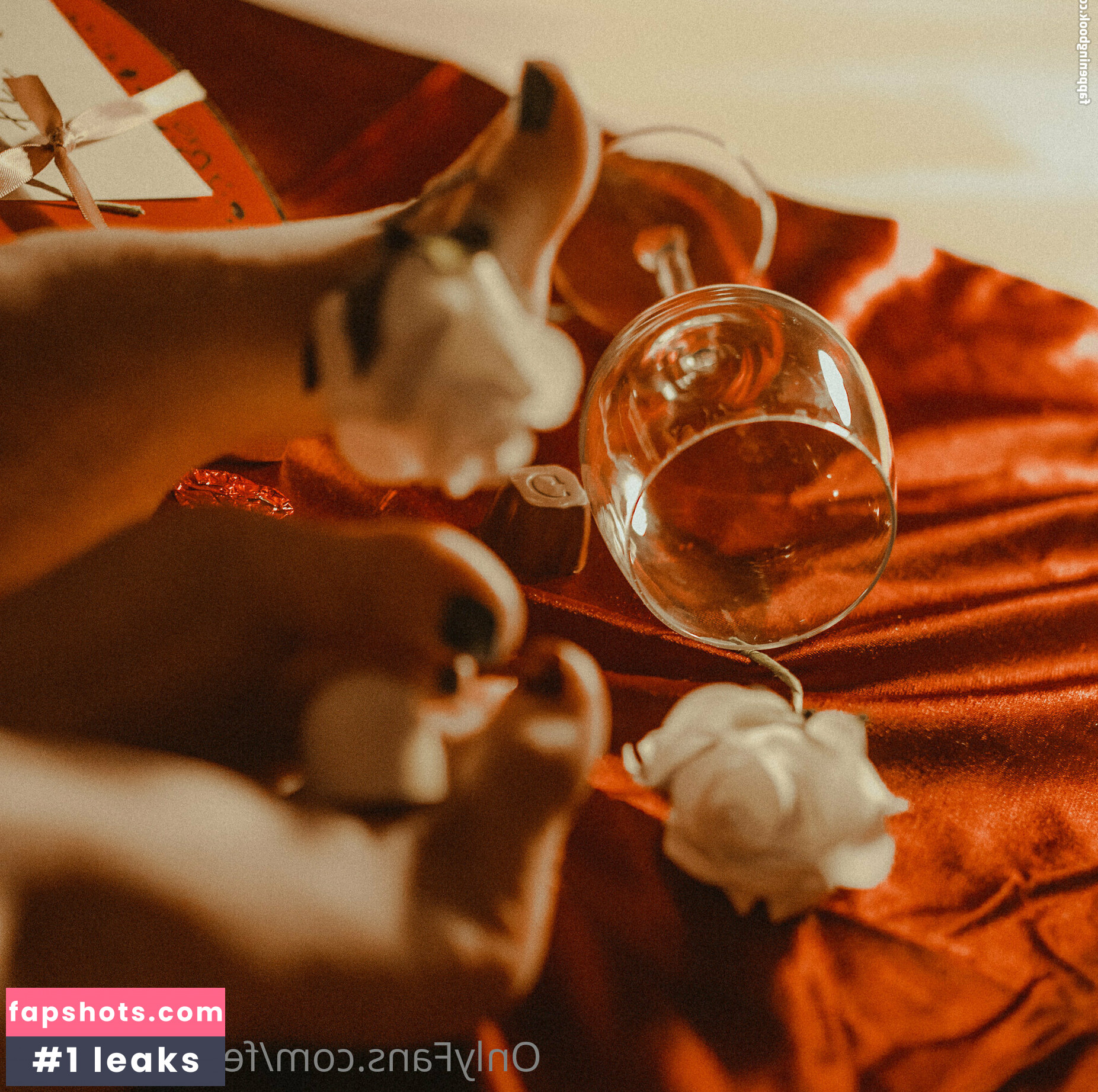 feetish.babes gallery photo #8