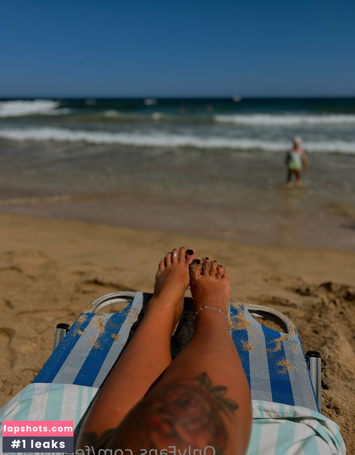 feetloretta Nude Leaks OnlyFans Photos #13 - LeakJerk