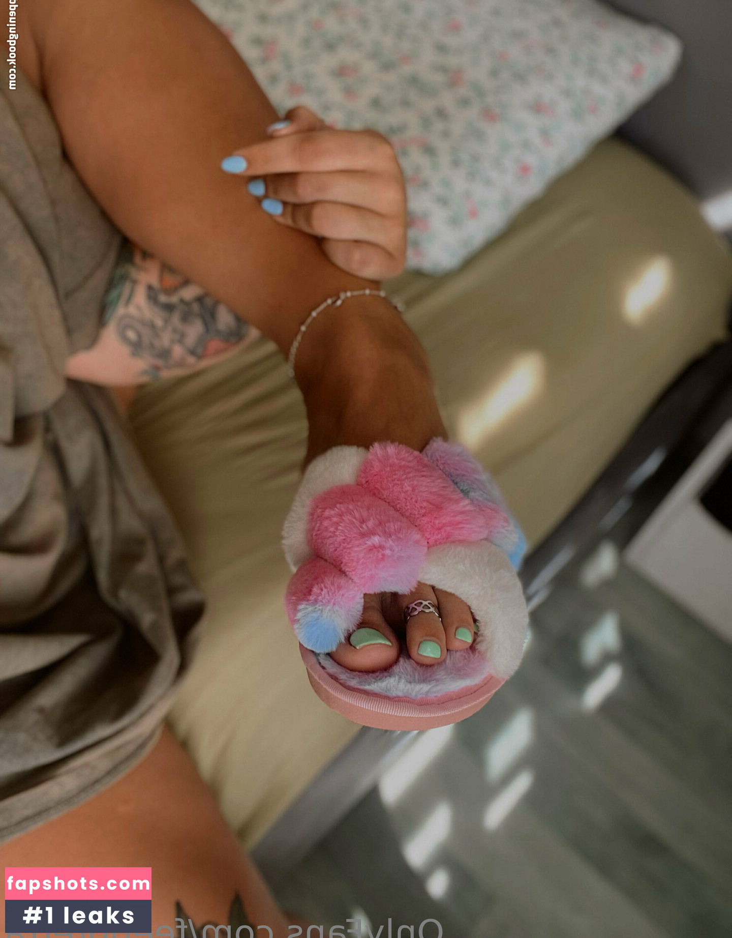feetloretta Nude Leaks OnlyFans Photos #30 - LeakJerk