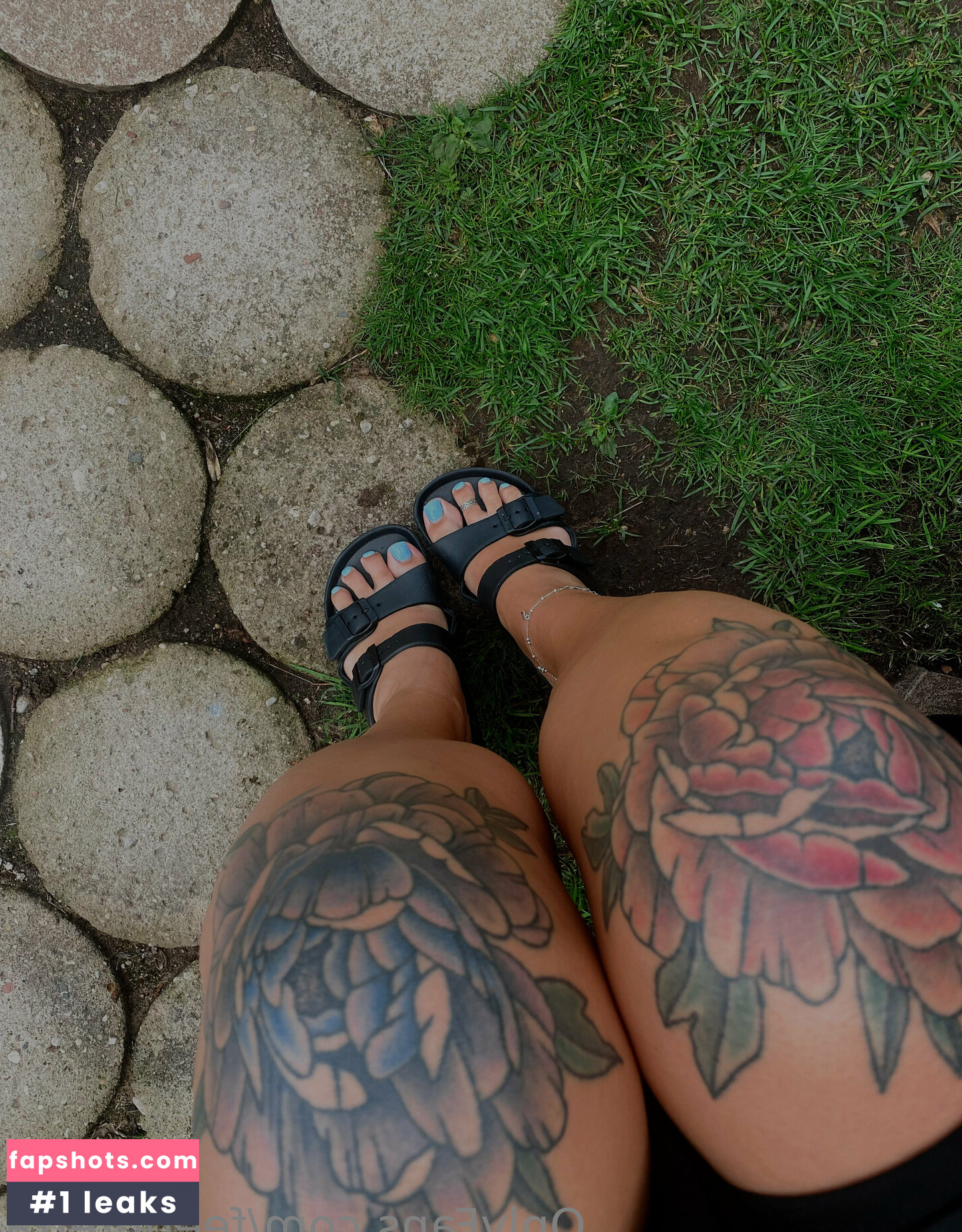 feetloretta Nude Leaks OnlyFans Photos #32 - LeakJerk