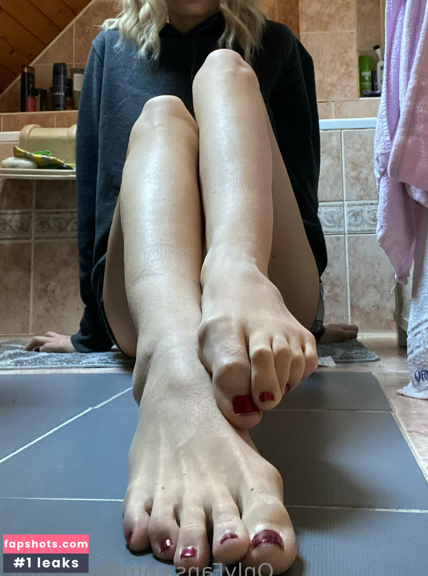 feetronnie gallery photo #24