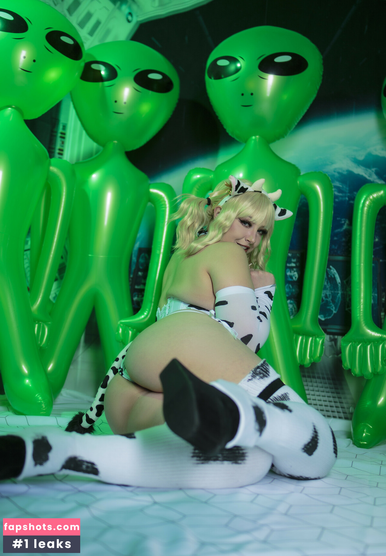 Feisty Vee gallery photo #36