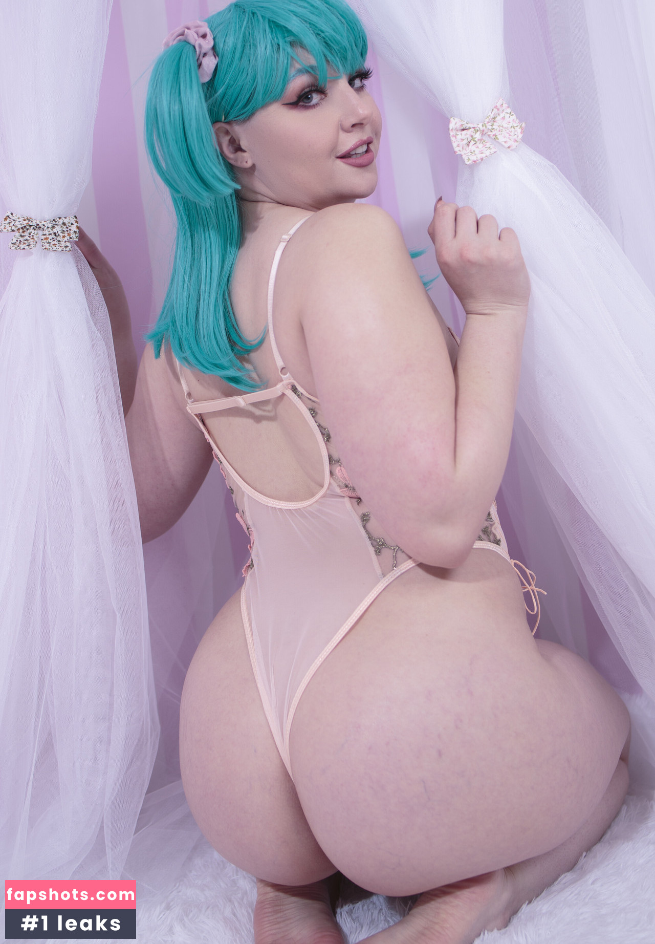 Feisty Vee gallery photo #62