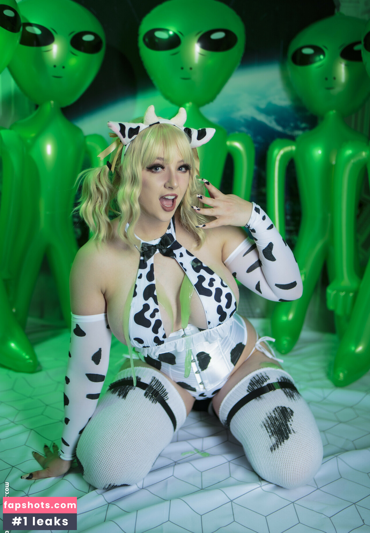 Feisty Vee gallery photo #9