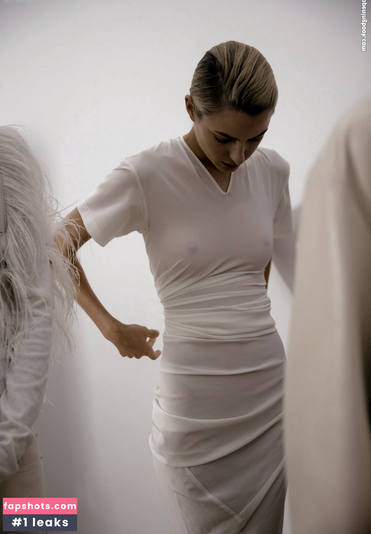 Felice Noordhoff nude babe gallery