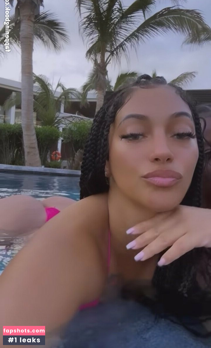 Felicia Lucas gallery photo #2