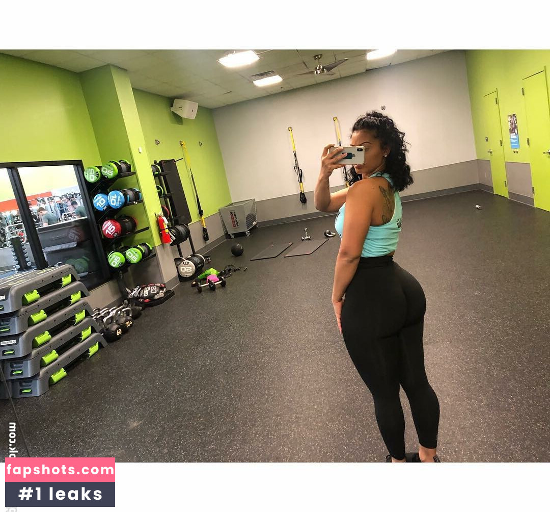 Felicia Lucas gallery photo #7