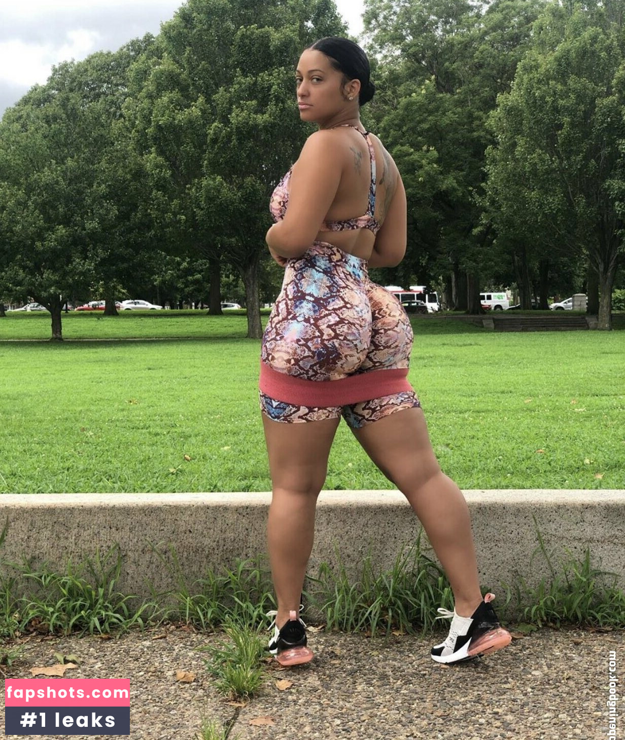 Felicia Lucas gallery photo #10